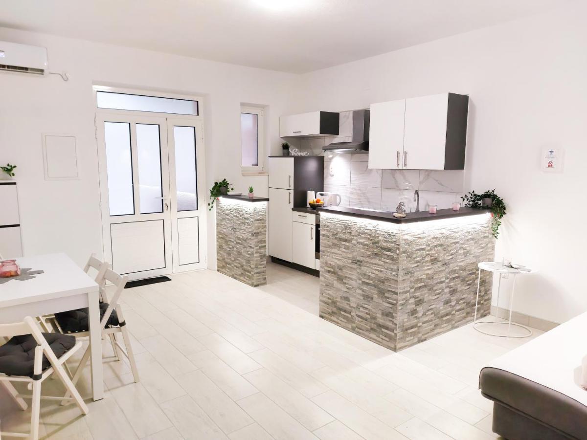 Apartment Bol - Sea, Sand And Happiness Exterior foto